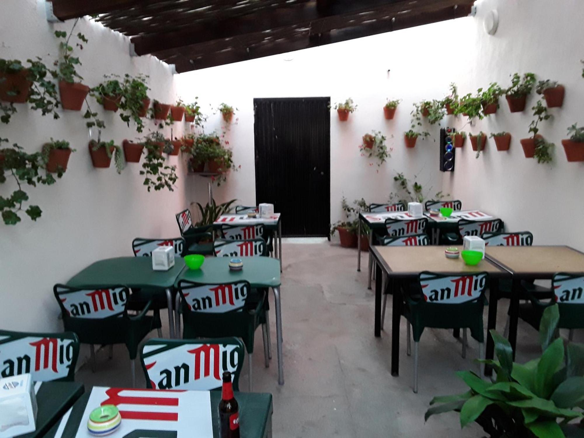 Hostal Miguel Calahonda Luaran gambar